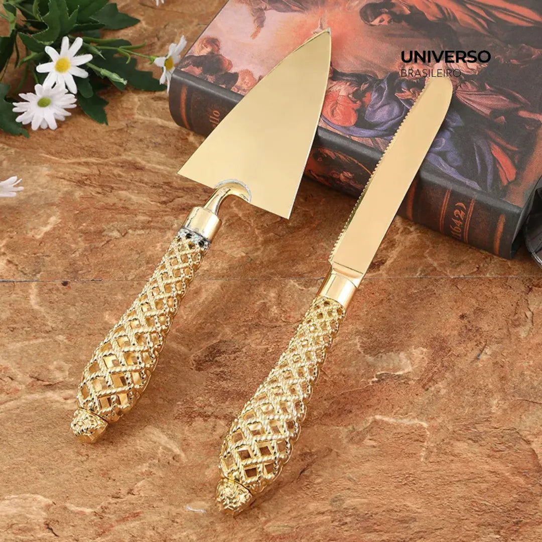 conjunto-espatula-e-faca-para-bolo-dourado5
