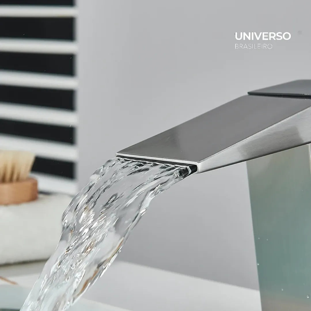 torneira-para-banheiro-inteligente-com-display-digital-led-quente-fria-minz7