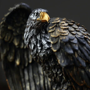 escultura-de-aguia-preto2