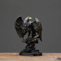 escultura-de-aguia-preto